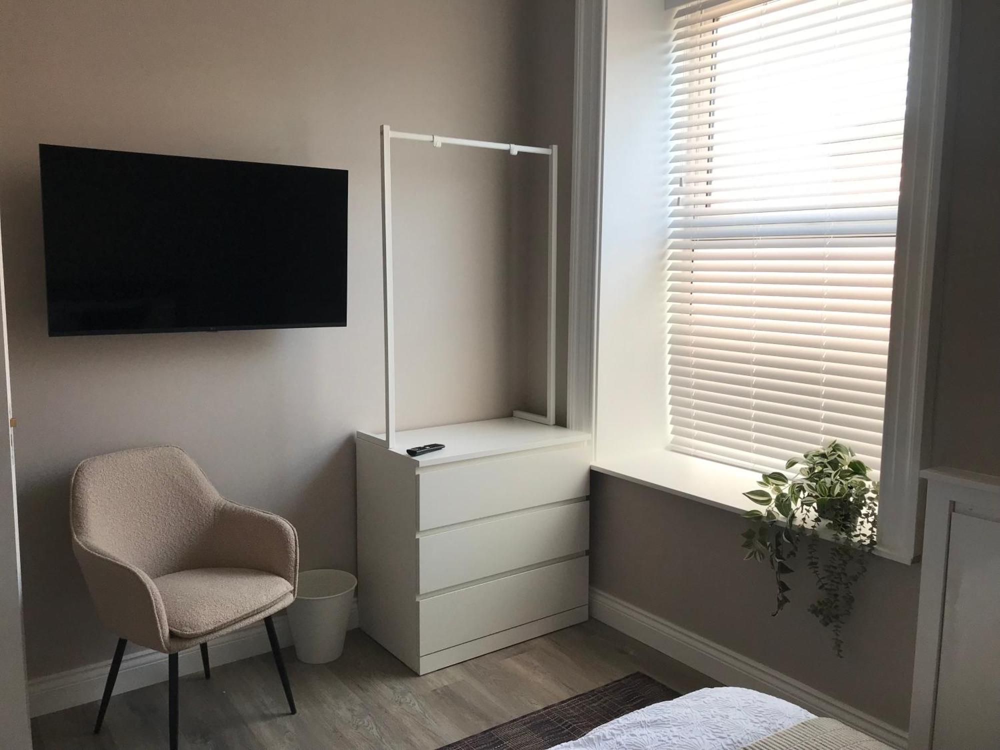 Apartment On The Avenue 4