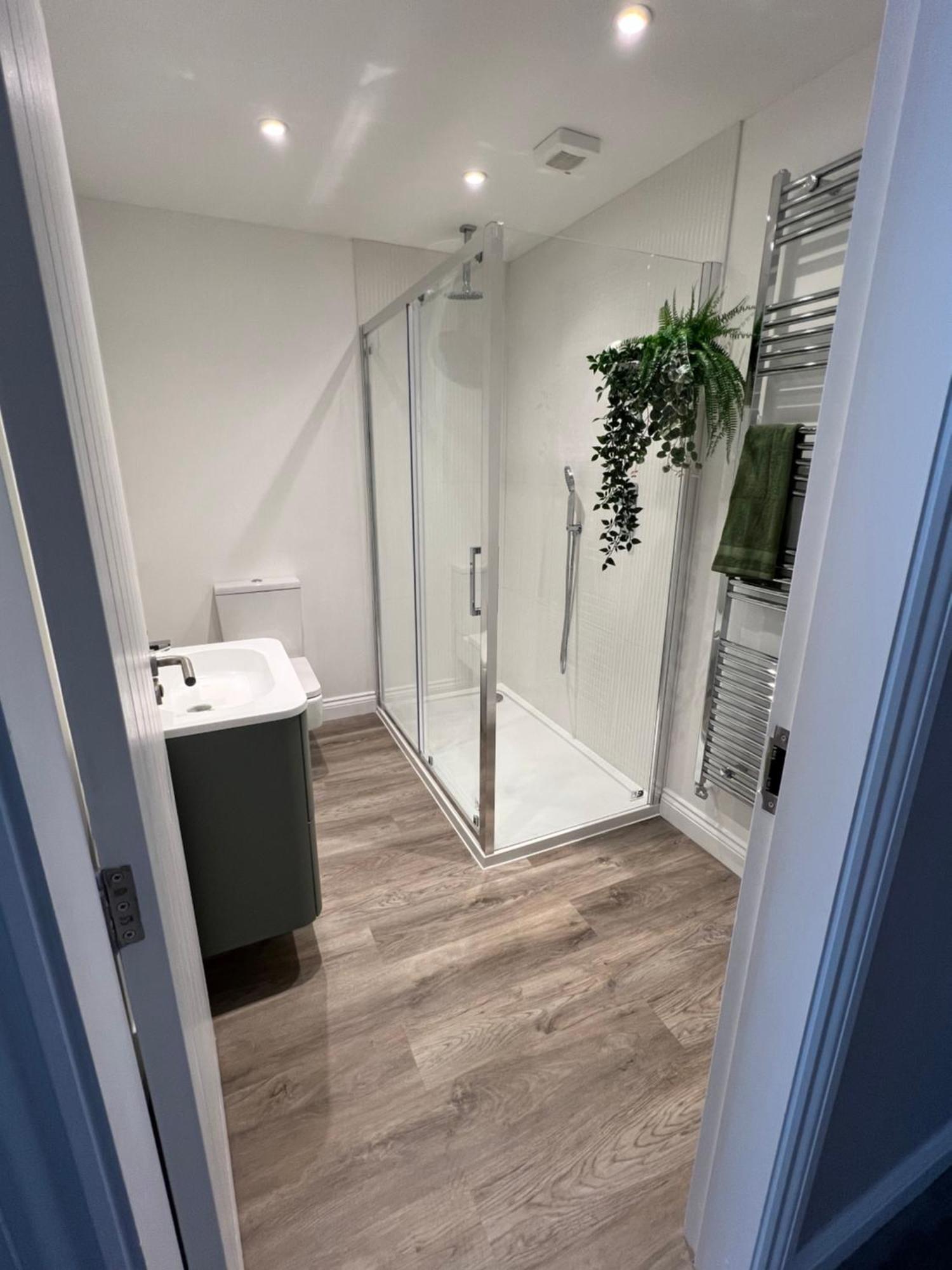 On The Avenue 4 * Nottingham