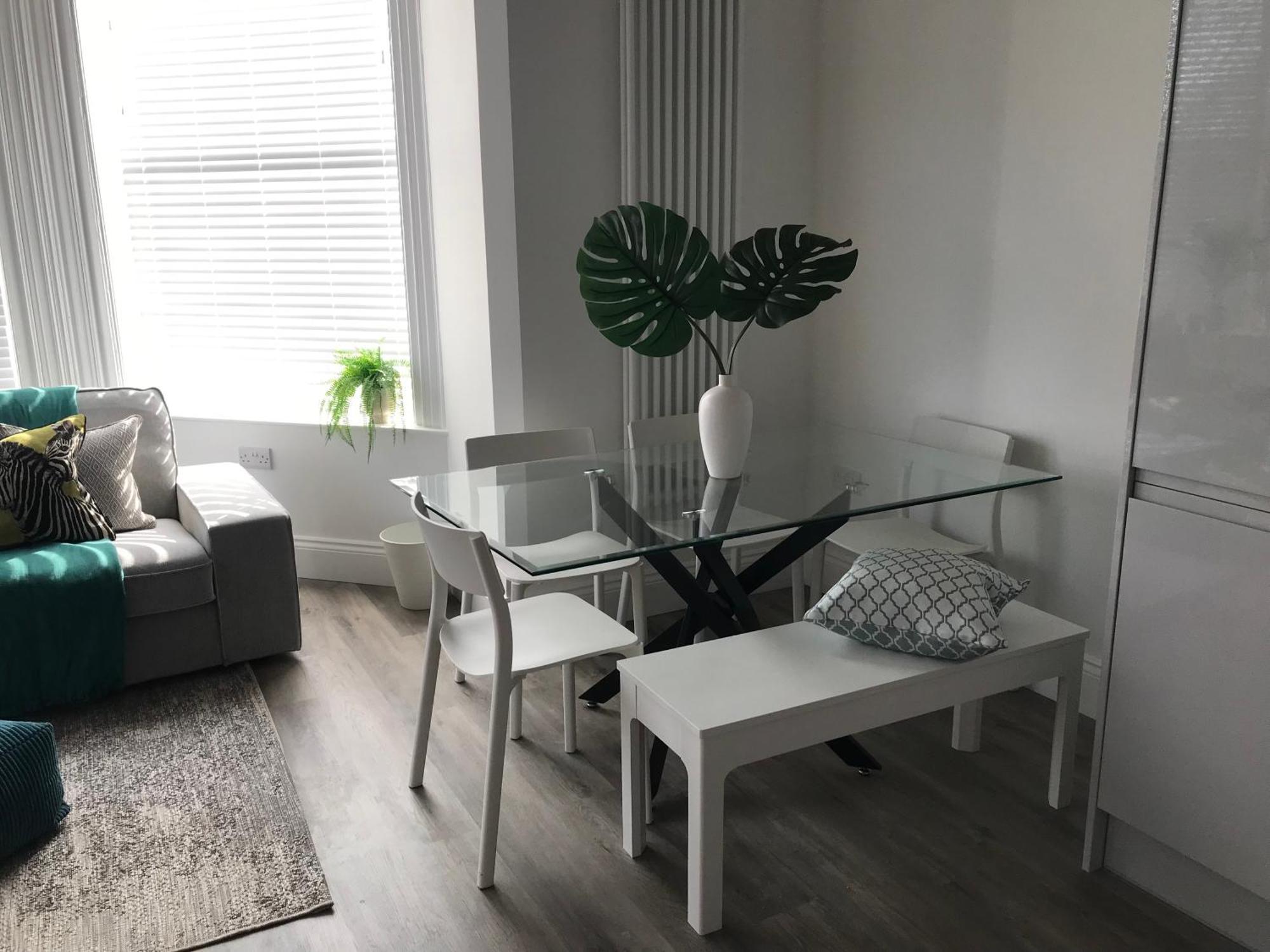 On The Avenue 4 Apartment